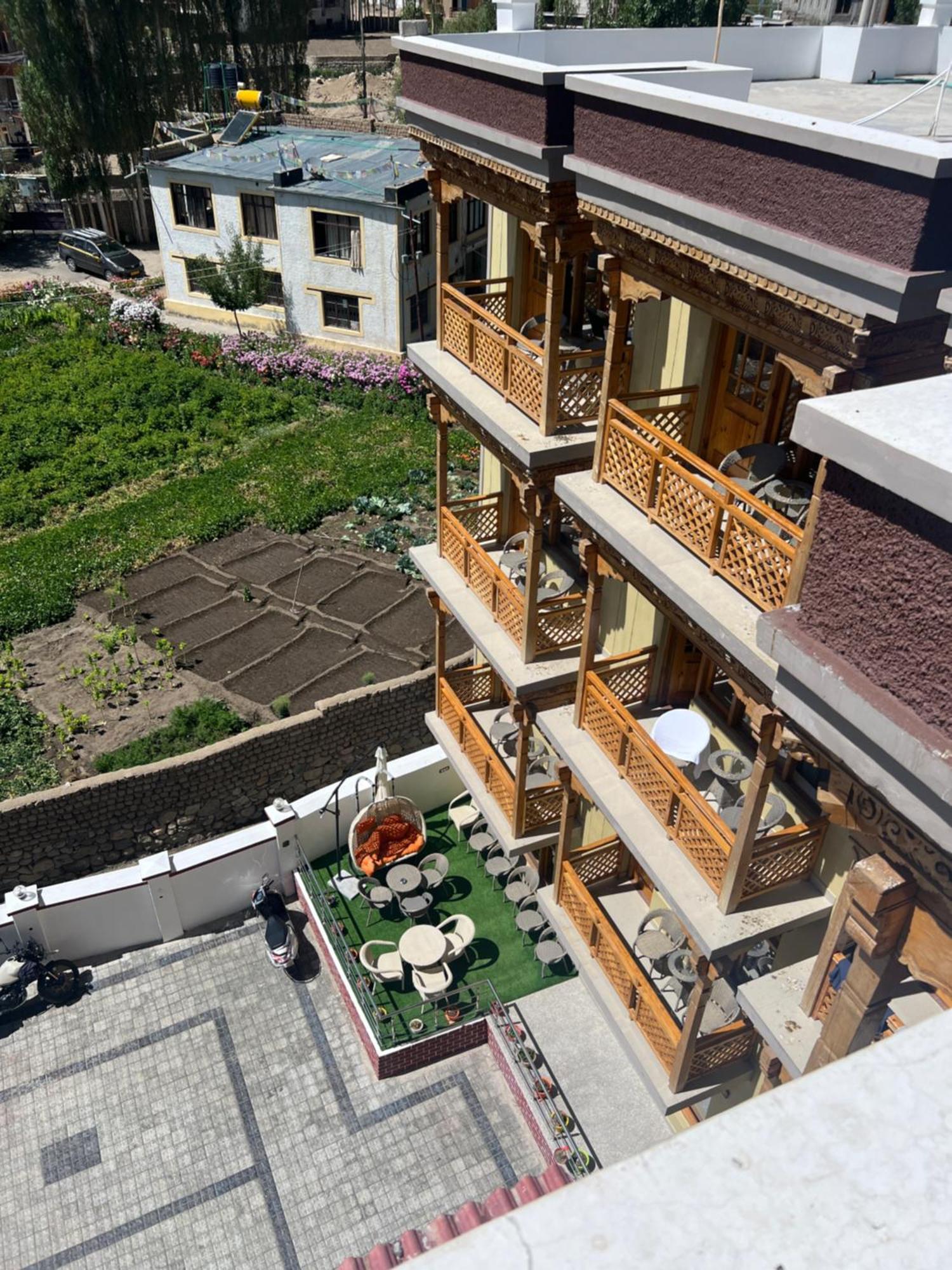 The Nangsay Hotel Лех Екстер'єр фото